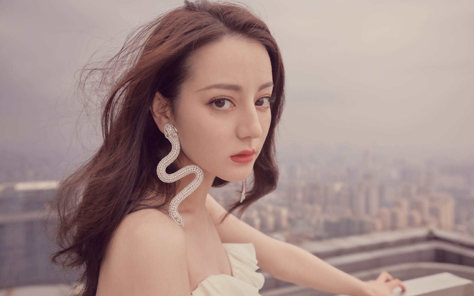 逆袭之夜，勒克莱尔神级驾驶助索伯车队绝杀红牛，改写F1历史