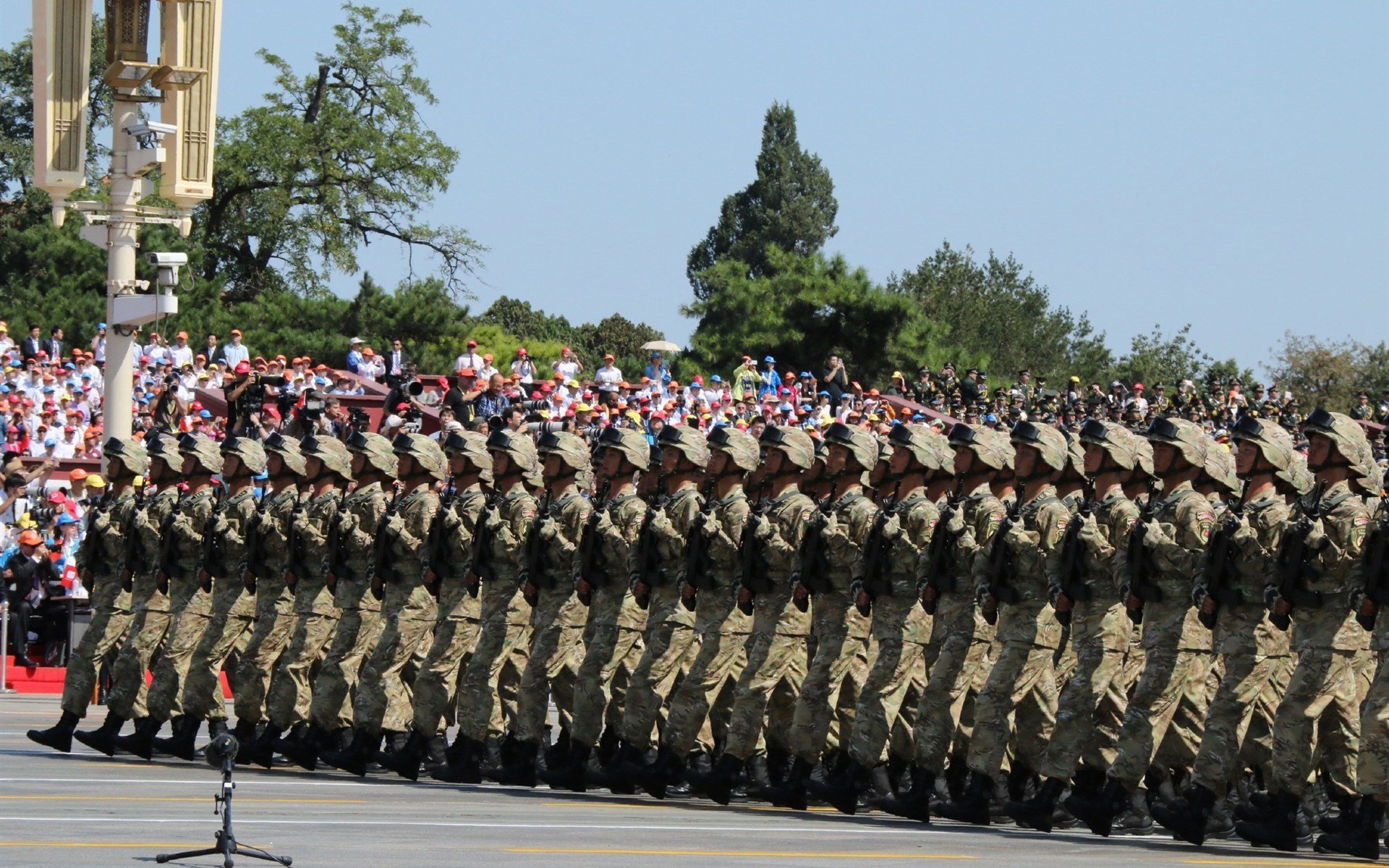 爱游戏官方-时间裂隙中的对决，当开拓者误入东决，文班亚马从未来接管战场