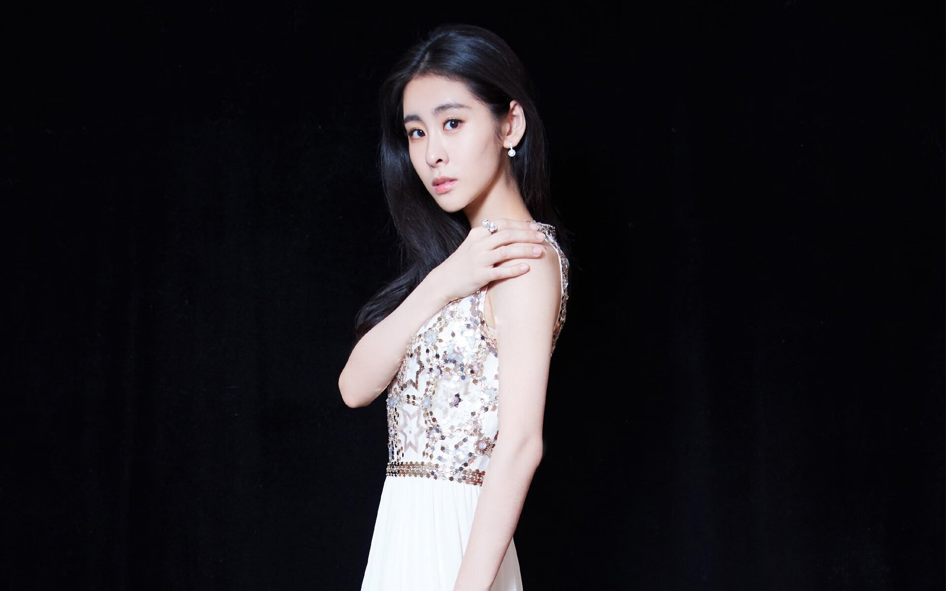 终局超车，当F1银箭刺破红日，北京铁骑踏碎菲尼克斯黄昏