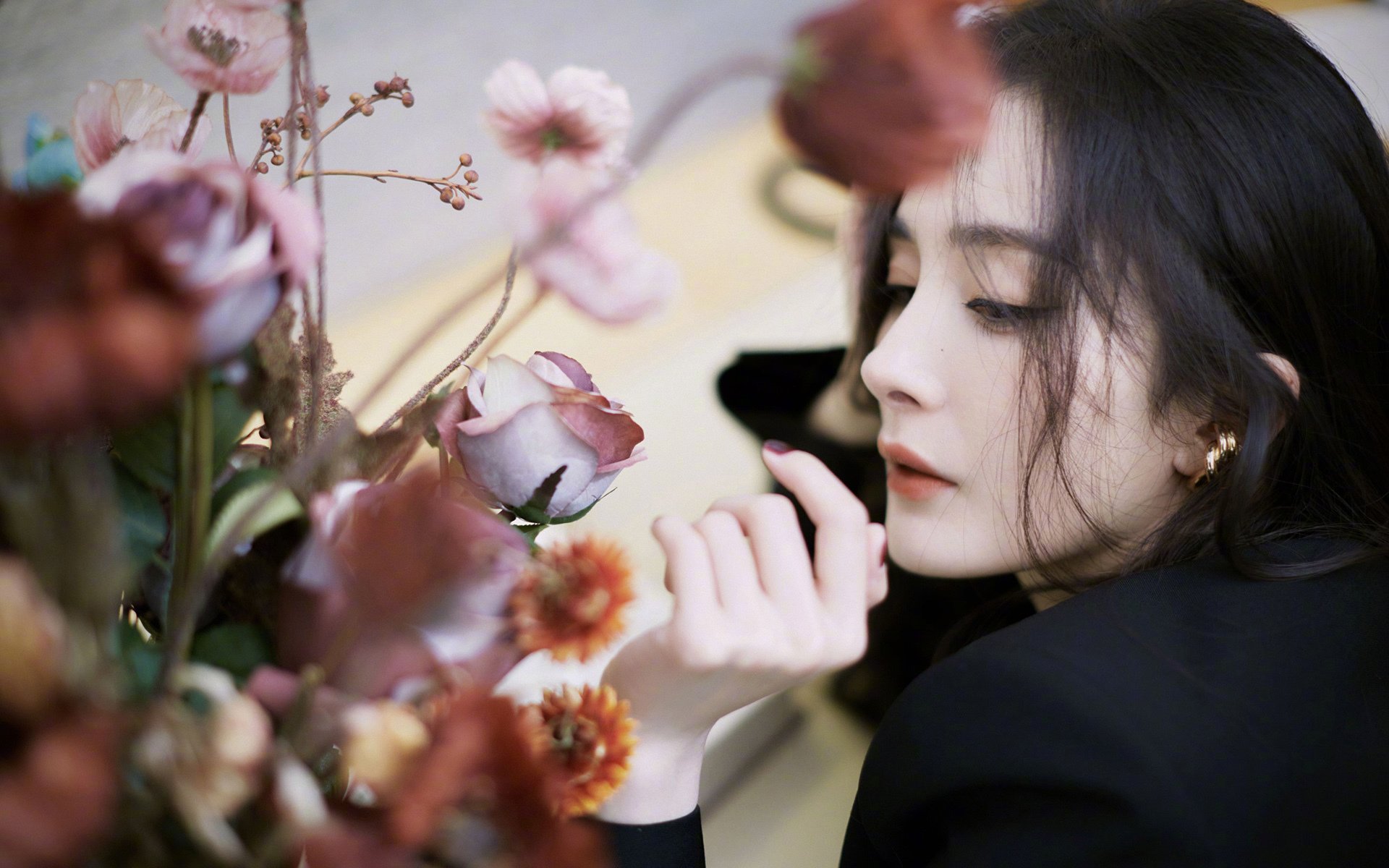 骨骼轰鸣，范弗利特如何以肩为桥扛起一座城